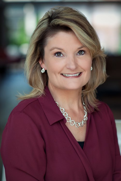 Portrait of Cindy Holscher